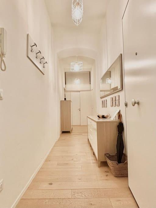 Apartament Ovidio Luxury Rzym Zewnętrze zdjęcie